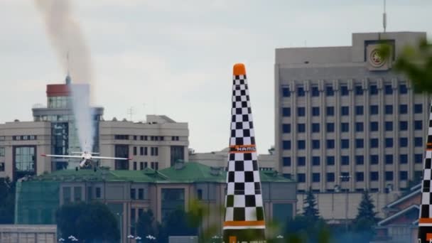 Kazan Rusia Federasi June 2019 Pesawat Ringan Racing Melakukan Aerobatik — Stok Video