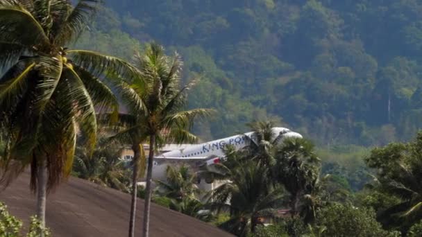 Phuket Thailand Ruari 2023 Startflygplan Airasia King Power Livery Bakgrunden — Stockvideo