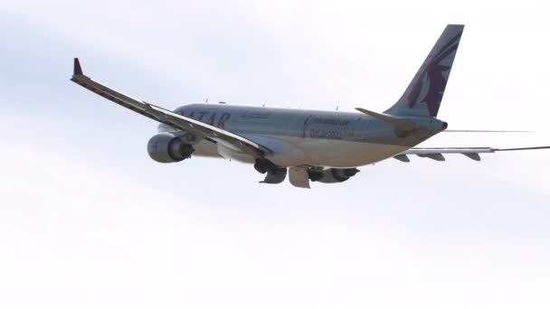 Phuket Thailand Fevereiro 2023 Avião Comercial Airbus A330 Acm Qatar — Vídeo de Stock