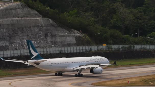 Phuket Thailand Februar 2023 Airbus A330 Lak Von Cathay Pacific — Stockvideo