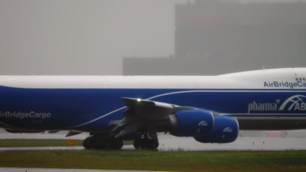 Москва Российская Федерация Июля 2021 Года Авиакомпания Airbridgecargo Boeing 747 — стоковое видео