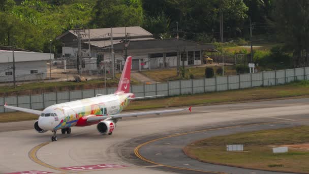 Phuket Thailand Februari 2023 Passagiersvliegtuig Airbus A320 Van Airasia Verbazingwekkende — Stockvideo