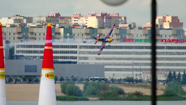 Kazan Russian Federation June 2019 Sports Plane Flies Red Bull — Wideo stockowe