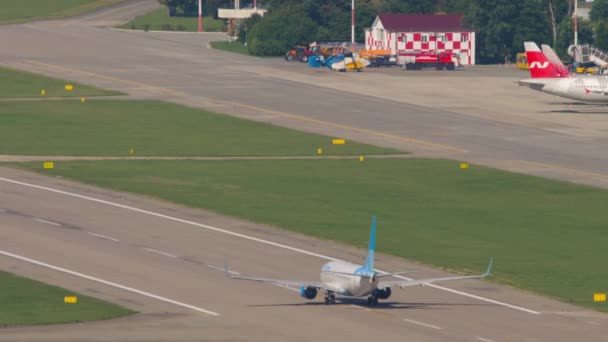 Sochi Russia Temmuz 2022 Boeing 737 Pobeda Havayolları Soçi Havaalanından — Stok video