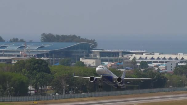 Phuket Thailand Φεβρουαριου 2023 Πλευρική Άποψη Του Airbus A320 Iph — Αρχείο Βίντεο