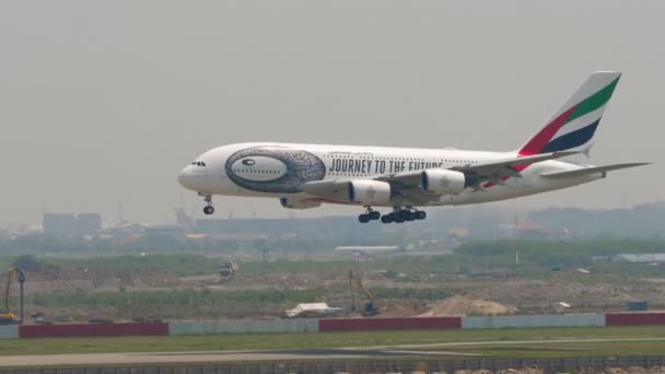 Bangkok Thailand Maart 2023 Airbus A380 842 Euy Van Emirates — Stockvideo