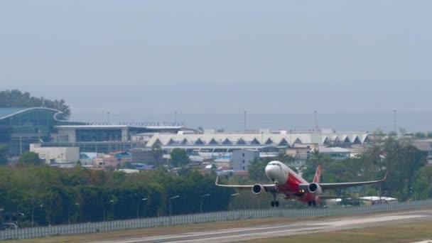 Phuket Thaïlande Février 2023 Airbus A320 Cbd Airasia Décollant Aéroport — Video