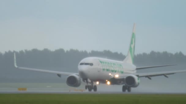 Amsterdam Nizozemsko Června 2017 Letadlo Zrychluje Startuje Ranveje Boeing 737 — Stock video