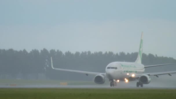 Amsterdam Nizozemsko Června 2017 Vzlet Letadla Boční Pohled Boeing 737 — Stock video