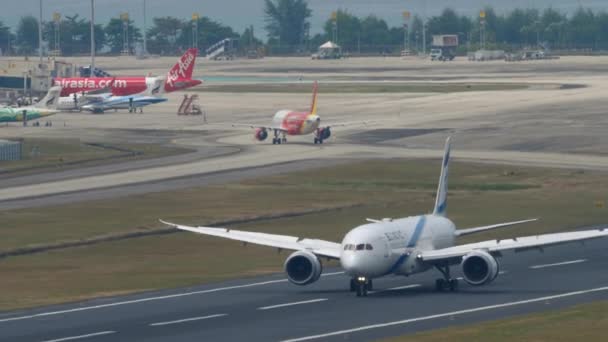 Phuket Thailand February 2023 Aircraft Boeing 787 Braking Після Посадки — стокове відео