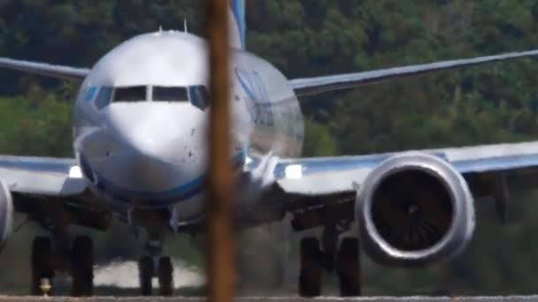 Phuket Thailand February 2023 Boeing 737 Max Scat Airlines Taxiing — 비디오