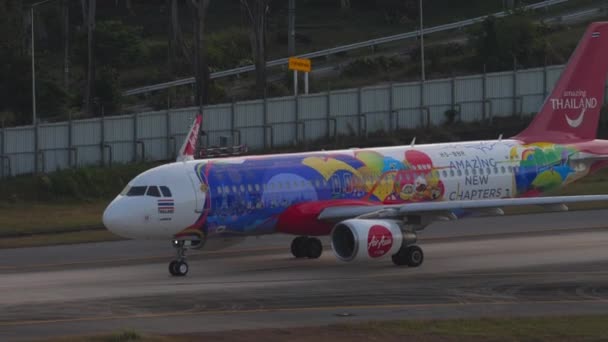 Phuket Thailand Februar 2023 Düsenflugzeug Airbus A320 Bbr Von Airasia — Stockvideo