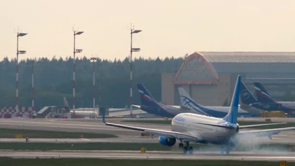 Moskau Russische Föderation Juli 2021 Düsenflugzeuge Der Boeing 737 Pobeda — Stockvideo