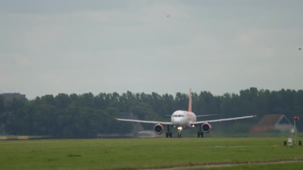 Amsterdam Niderlandy Lipiec 2017 Samolot A320 Easyjet Startuje Lotnisku Amsterdamie — Wideo stockowe