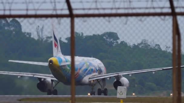 Phuket Thailand Januari 2023 Luftfartyget Bangkok Airways Samui Livery Lyfter — Stockvideo