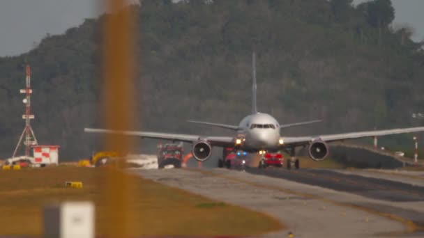 Phuket Tajlandia Luty 2023 Boeing 767 Azur Awaryjne Samoloty Silniki — Wideo stockowe