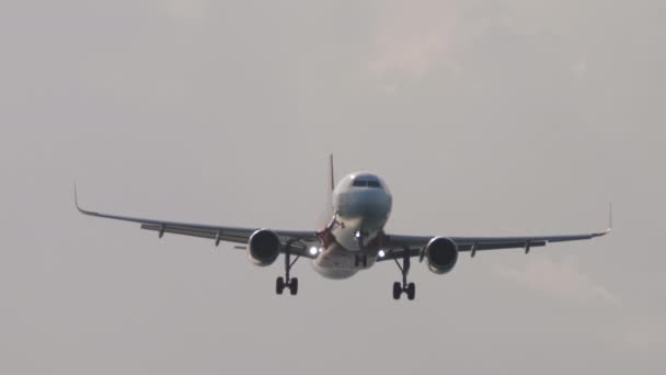 Phuket Thailand Ruari 2023 Airbus A320 Bbr Airasia Med Fantastiska — Stockvideo