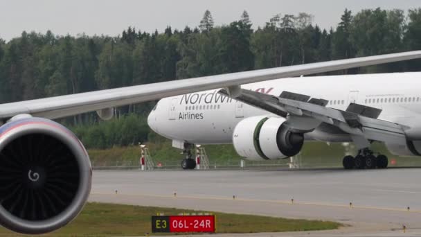 Moscow Russian Federation Juli 2021 Breed Vliegtuig Van Nordwind Airlines — Stockvideo