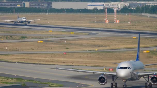 Frankfurt Main Tyskland Juli 2017 Passenger Airbus A320 Från Sas — Stockvideo