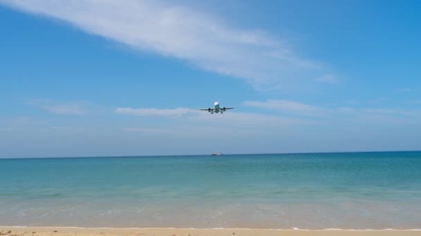 Phuket Tailandia Febrero 2023 Airbus A320 Lcu Express Landing Phuket — Vídeos de Stock