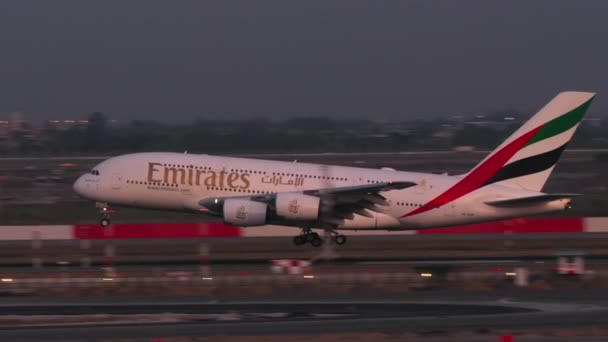 Bangkok Tailandia Enero 2023 Airliner Airbus A380 Eup Emirates Aterrizando — Vídeo de stock