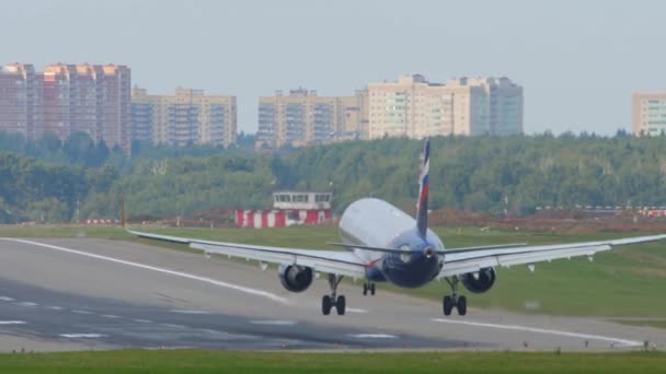 Moscú Federación Rusa Septiembre 2020 Avión Pasajeros Aeroflot Aterrizaje Aterrizaje — Vídeo de stock