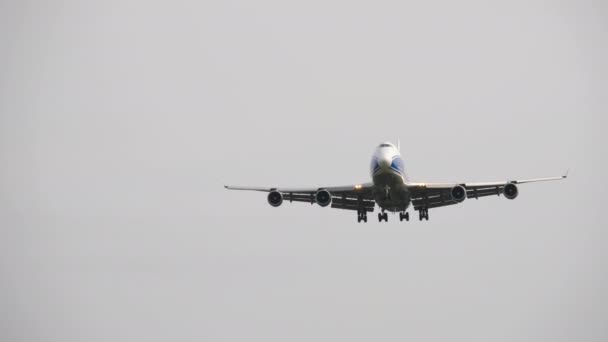 모스크바 러시아 페더레이션 2020 셰레메티예보 공항에 Airbridgecargo 착륙의 제트기 항공기는 — 비디오