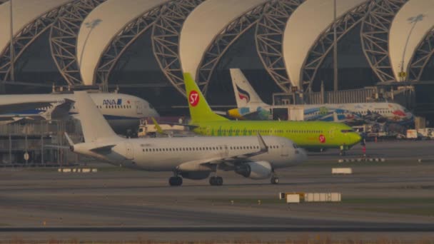 Bangkok Thailand March 2023 Airbus A320 214 Vkt Єтнамського Аеропорту — стокове відео