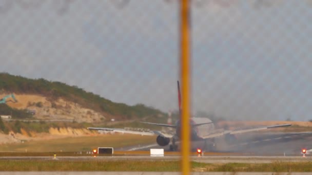 Phuket Thailand February 2023 Boeing 767 Azur Air Burning Engine — Stok video