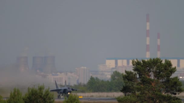 Rosyjskie Nowe Wielozadaniowe Przyspieszenie Start Myśliwca Odlot Statku Powietrznego Militar — Wideo stockowe