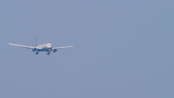 Phuket Tajlandia Luty 2023 Samolot Pasażerski Boeing 777 73135 Zbliżający — Wideo stockowe