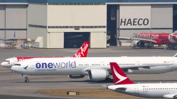 Hong Kong Novembro 2019 Boeing 777 367Er Kql Cathay Pacific — Vídeo de Stock