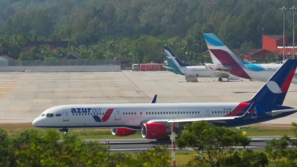 Phuket Thailand November 2016 Boeing 757 231 Bpb Azur Air — Stockvideo