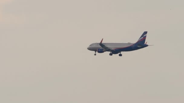 Moskau Russische Föderation Juli 2021 Landung Der Zivilen Fluggesellschaft Aeroflot — Stockvideo