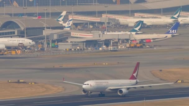 Hong Kong Listopad Listopad 2019 Airbus A330 Cathay Dragon Startuje — Wideo stockowe