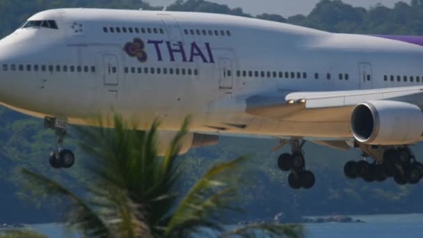Phuket Thailand November 2016 Wide Body Aircraft Boeing 747 Thai — Stock Video