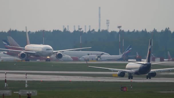 Moscow Federação Russa Julho 2021 Avião Partida Aeroflot Aeroporto Sheremetyevo — Vídeo de Stock