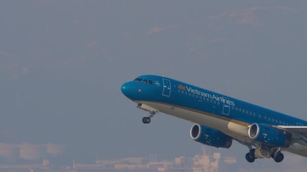 Hong Kong Kong November 2019 Civil Repülőgép Airbus A321 Vietnam — Stock videók