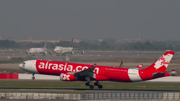Bangkok Thailandia Marzo 2023 Airbus A330 Xtc Airasia Atterraggio Contatto — Video Stock
