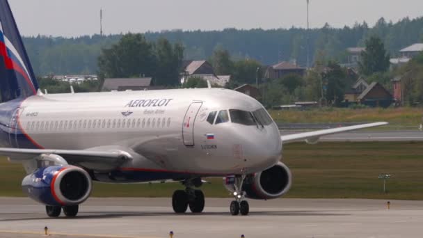 Moskva Ruská Federace Června 2021 Záběry Sukhoi Superjet 100 Aeroflotu — Stock video