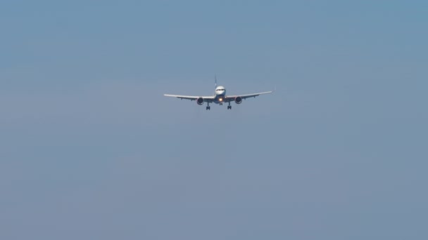 Letadlo Obloze Letadlo Blíží Přistání Obchodní Letadla Létají Koncept Cestování — Stock video
