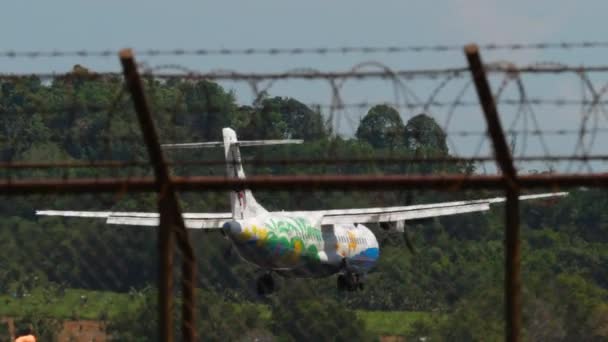 Phuket Tajlandia Luty 2023 Samolot Atr Pzj Bangkok Airways Lądujący — Wideo stockowe