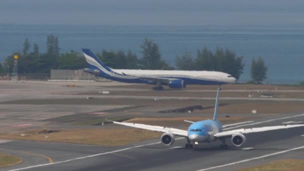 Phuket Thailand Şubat 2023 Phuket Havaalanına Indikten Sonra Boeing 787 — Stok video