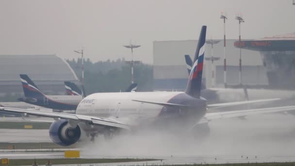 Mosca Federazione Russa Luglio 2021 Boeing 777 Aeroflot Accelerazione Decollo — Video Stock