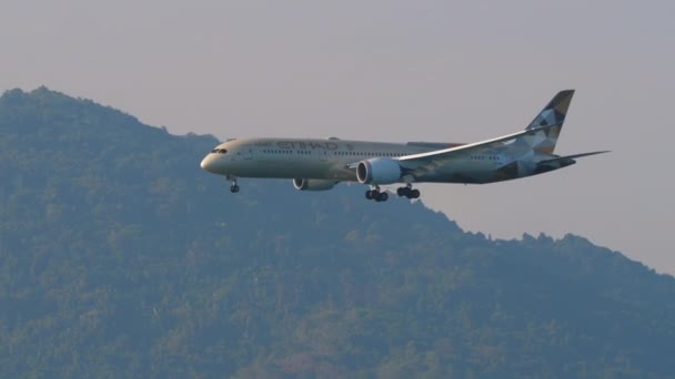 Phuket Tailandia Febrero 2023 Boeing 787 Dreamliner Bnc Etihad Airways — Vídeos de Stock