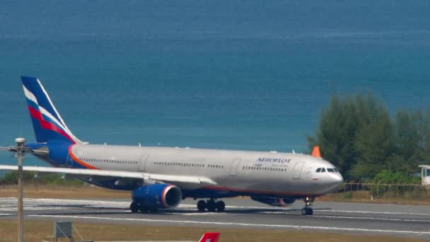 Phuket Thailand February 2023 Airbus A330 343 73787 Aeroflot Taxiing — Stock Video