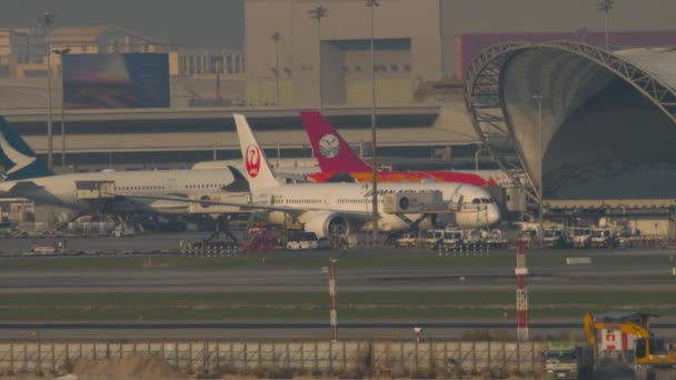 Bangkok Thailand März 2023 Flugzeuge Einsatz Auf Dem Flughafen Suvarnabhumi — Stockvideo