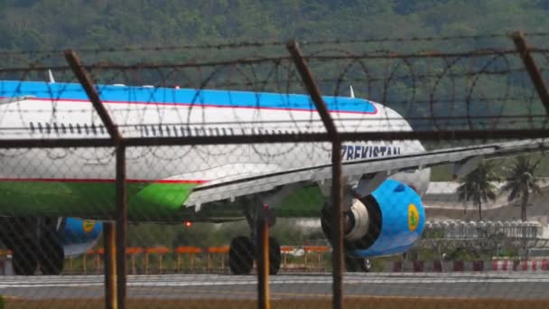 Phuket Thailand Februar 2023 Airbus A321 Uk32103 Uzbekistan Airways Beschleunigen — Stockvideo