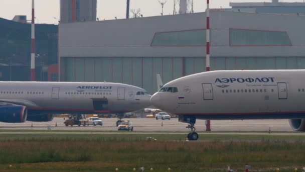 Moscow Russian Federation Julho 2021 Aeroflot Airlines Boeing 777 Taxiing — Vídeo de Stock