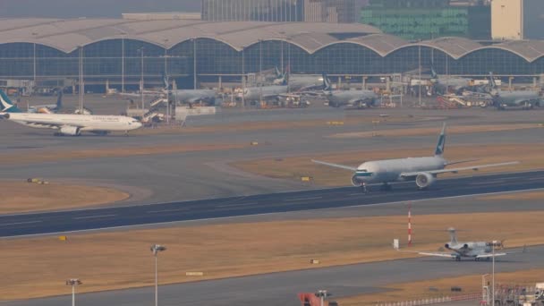 Hong Kong November 2019 Bilder Vidsträckta Boeing 777 Cathay Pacific — Stockvideo